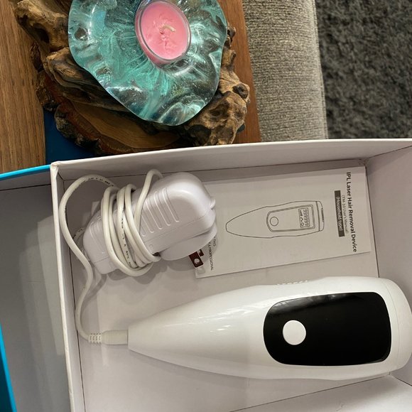 IPL Brand New, Hair removal device :-) For him or her :-) - Picture 4 of 4